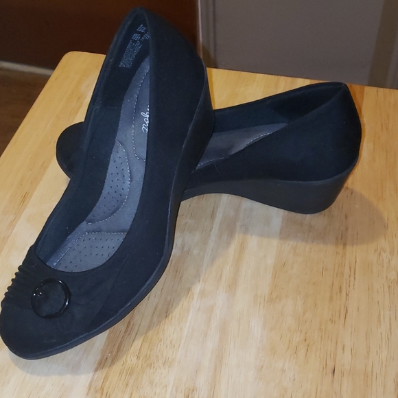 dexflex comfort Shoes - Black wedge